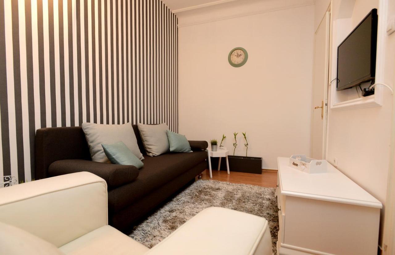 Bloom Apartments Belgrade Luaran gambar