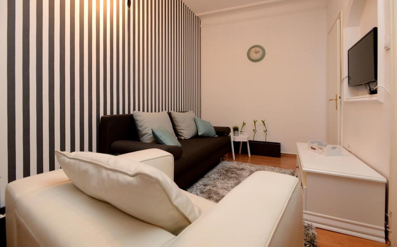 Bloom Apartments Belgrade Luaran gambar